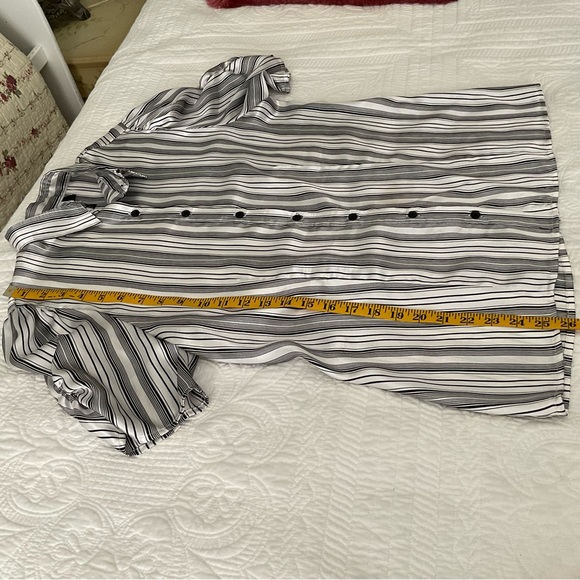 STUDIO 1940, BLACK AND WHITE STRIPED BLOUSE, SIZE: XL - Picture 9 of 11